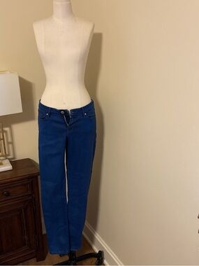 Tommy Hilfiger Women’s Blue Straight-Leg Jeans